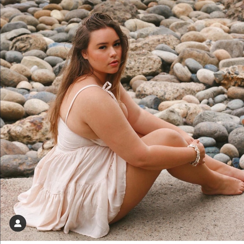 Gooey dress tan